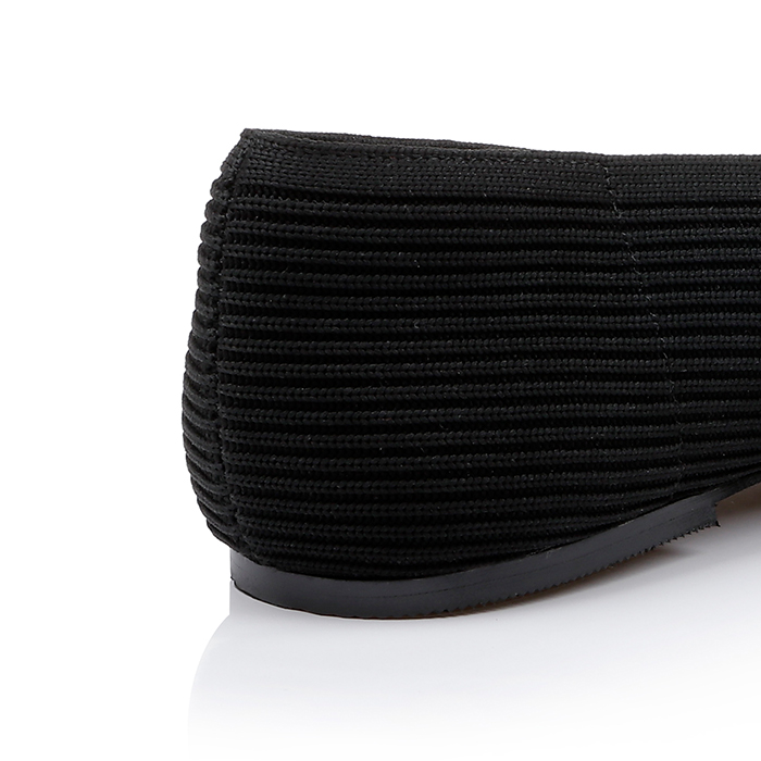 Black Flyknit Pump - Detail View