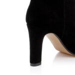 Black leather thigh boot - Detail View