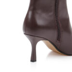 Dark burgundy leather knee boot - Detail View