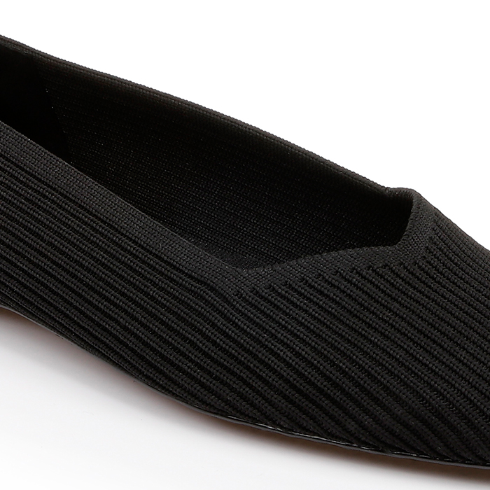 Black Flyknit Pump - Angle View