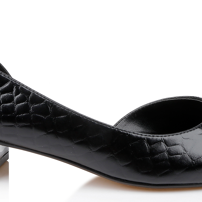 Black Hollow Pump - Angle View