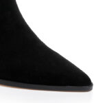 Black leather black ankle boot - Close-up View