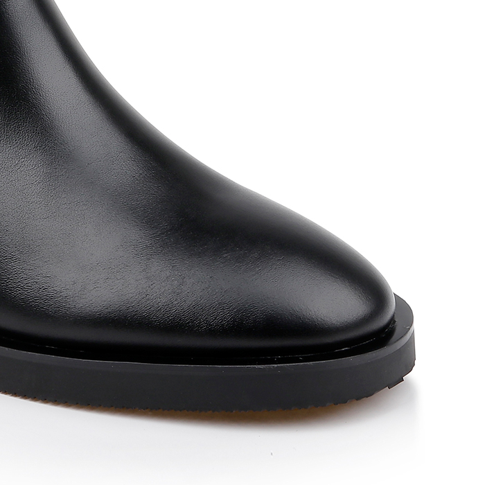 Black leather high ankle boot - Close-up View