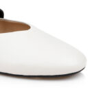 Cream Flat With Wide Elastic Band - Close-up View