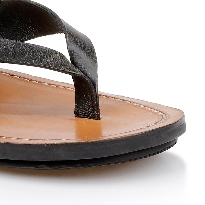 Dominic - Close-up View