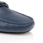 Elliot - Close-up View