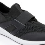 Sarah Black Jogging - Close-up View