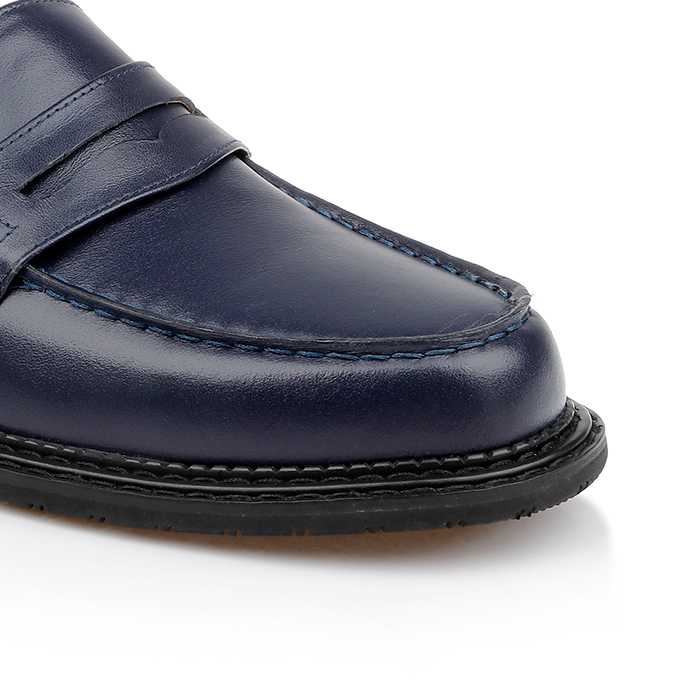 Victor - Close-up View